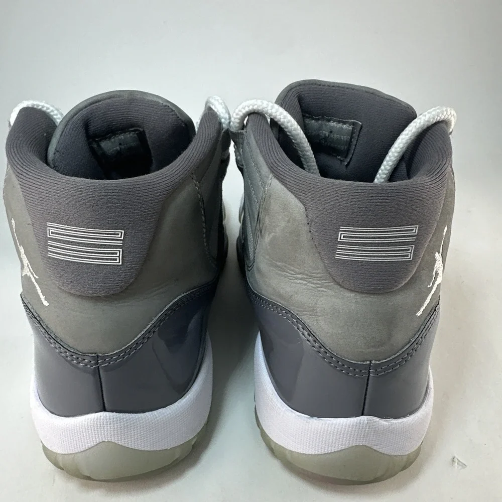Air Jordan 11 Retro Cool Grey CT8012-005 Men's Size 8.5 Gray White 2021
